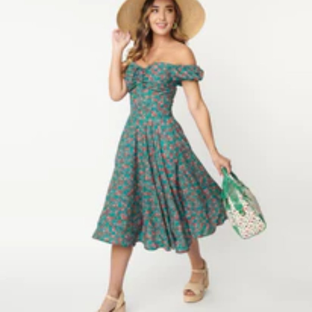 Green & Red Floral Sophia Swing Dress - Large